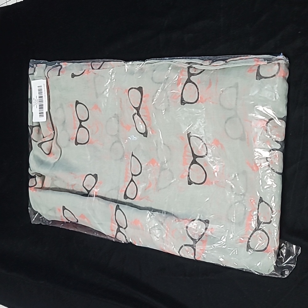 Woman's Joy Susan Grey Gauze Cat with Glasses Scarf 30"x70" NWT